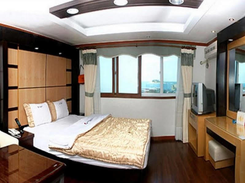 Good Morning Family Hotel Sokcho Exterior photo